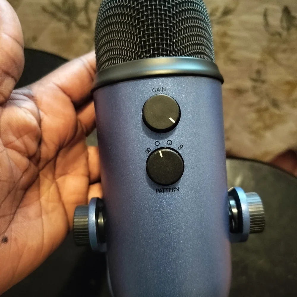 Silver USB Microphone for Computers with Gain Control